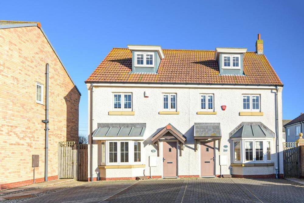 Coast View Villa Beadnell Exterior photo